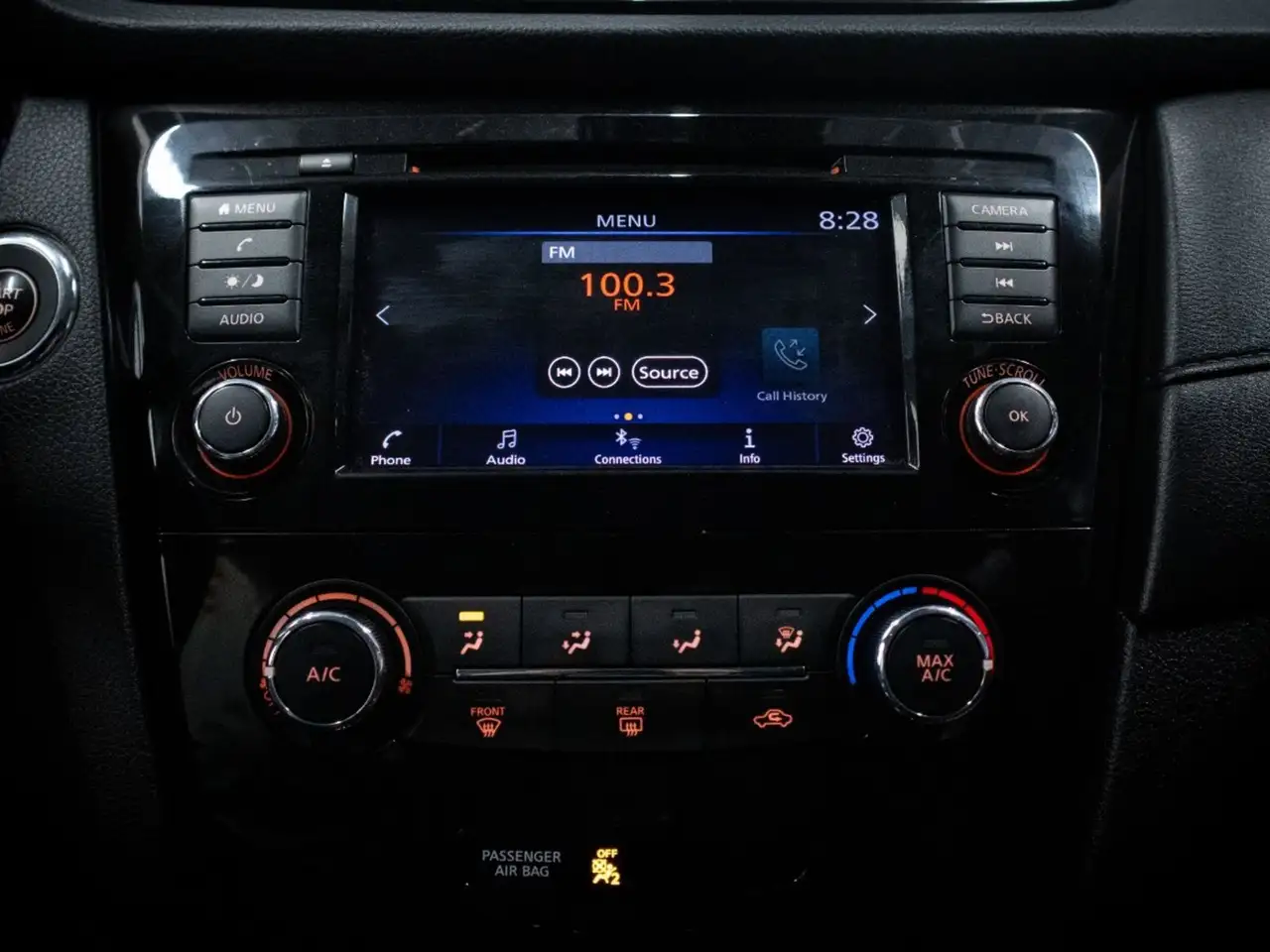 Nissan Rogue снимка Nissan Rogue