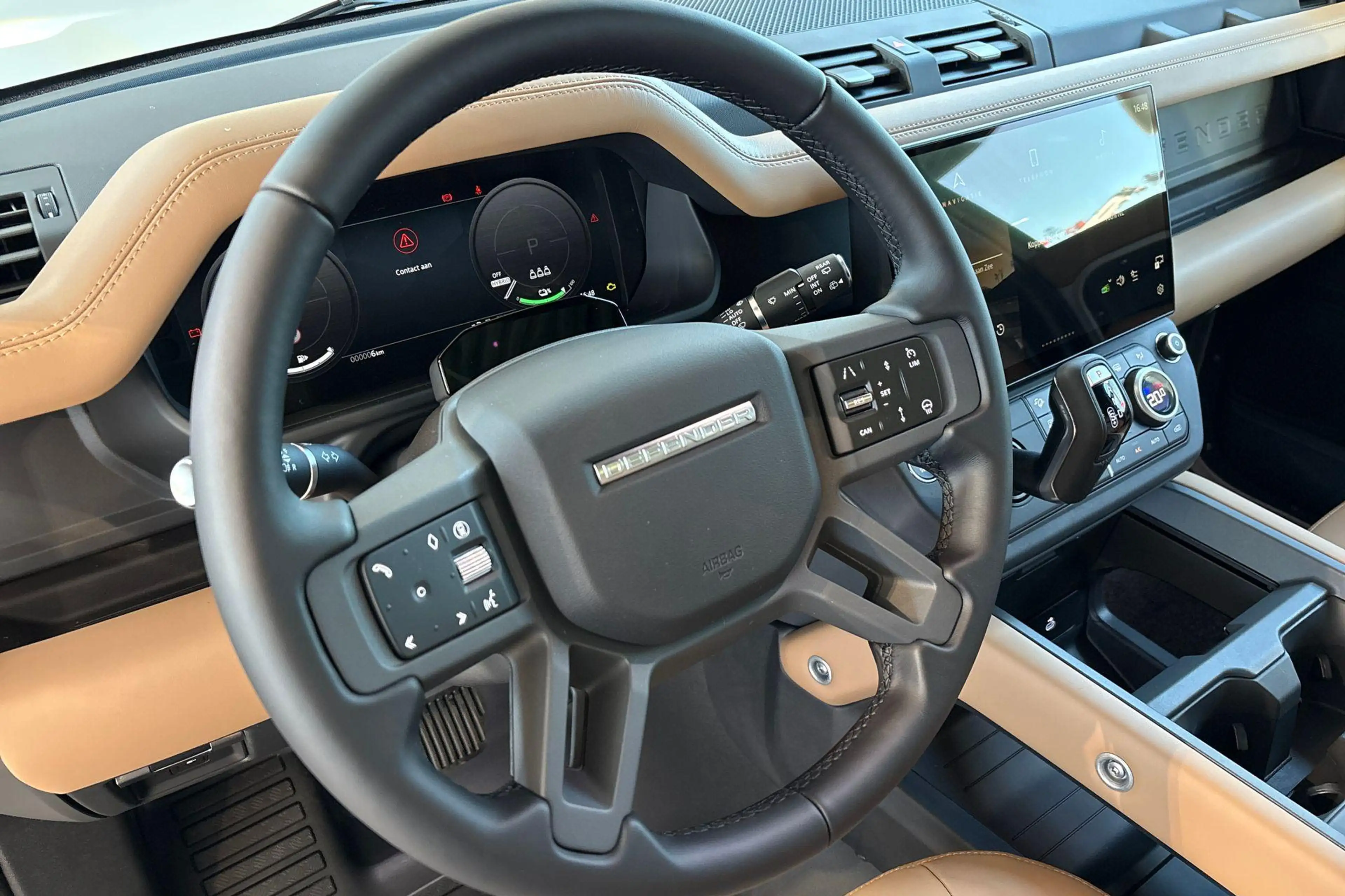 Land Rover Defender 110 P300e X-Dynamic HSE | TOW PACK | CLIMATE PACK — photo 17
