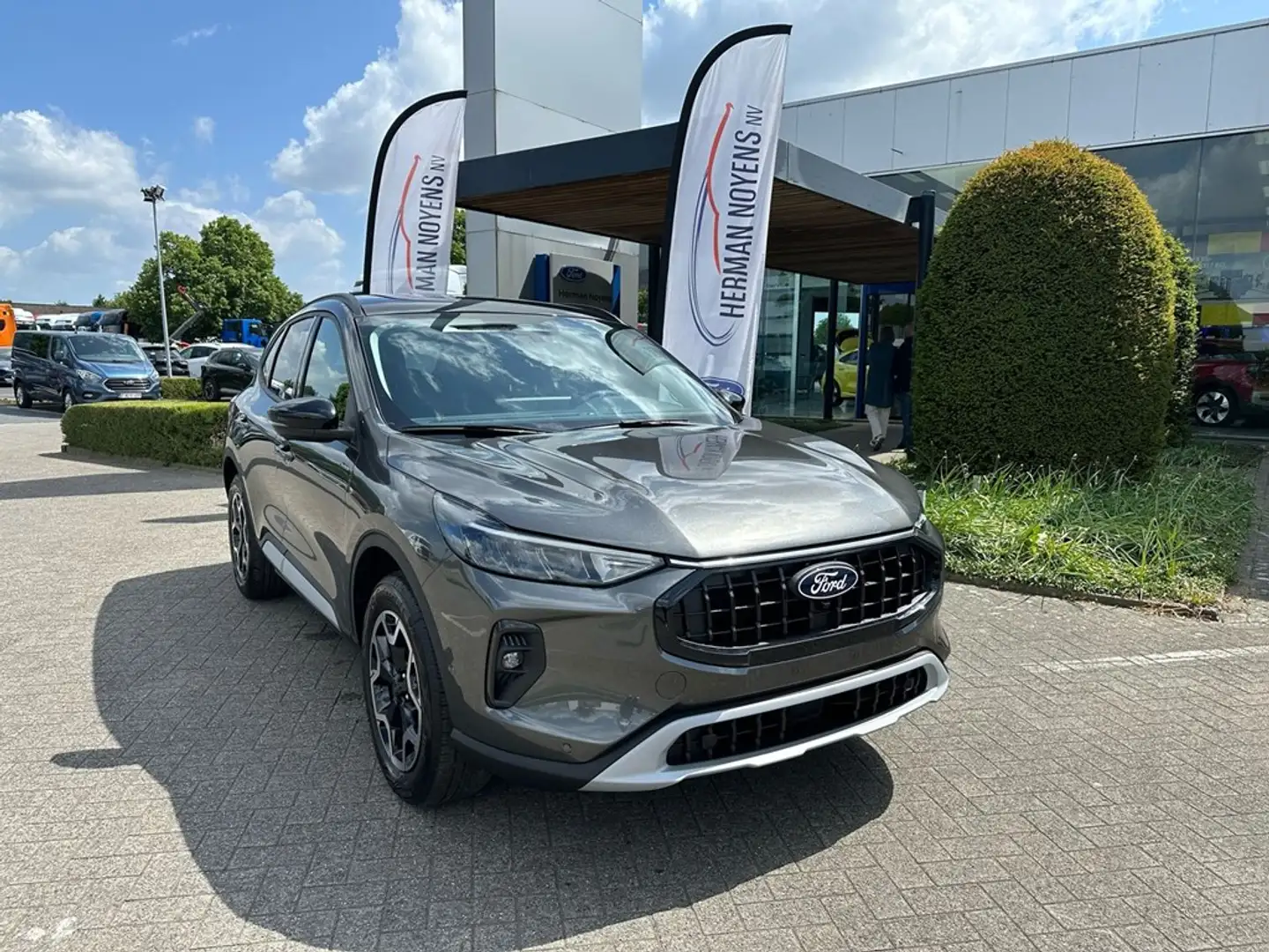 Ford Kuga Active X FHEV - FWD Grijs - 1