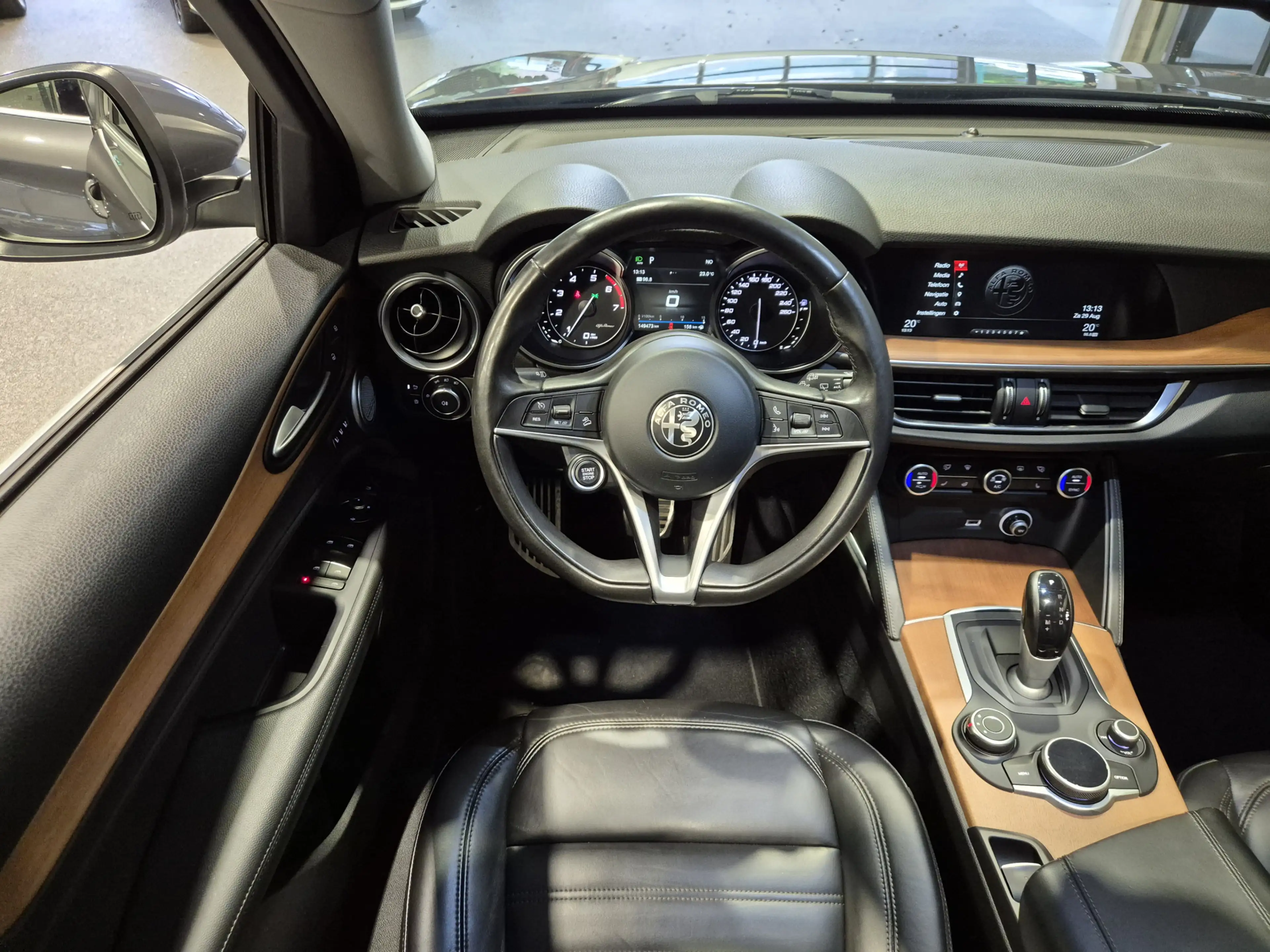Alfa Romeo Stelvio 2.0 T AWD Veloce Panorama | Harman-Kardon | Camera — photo 3