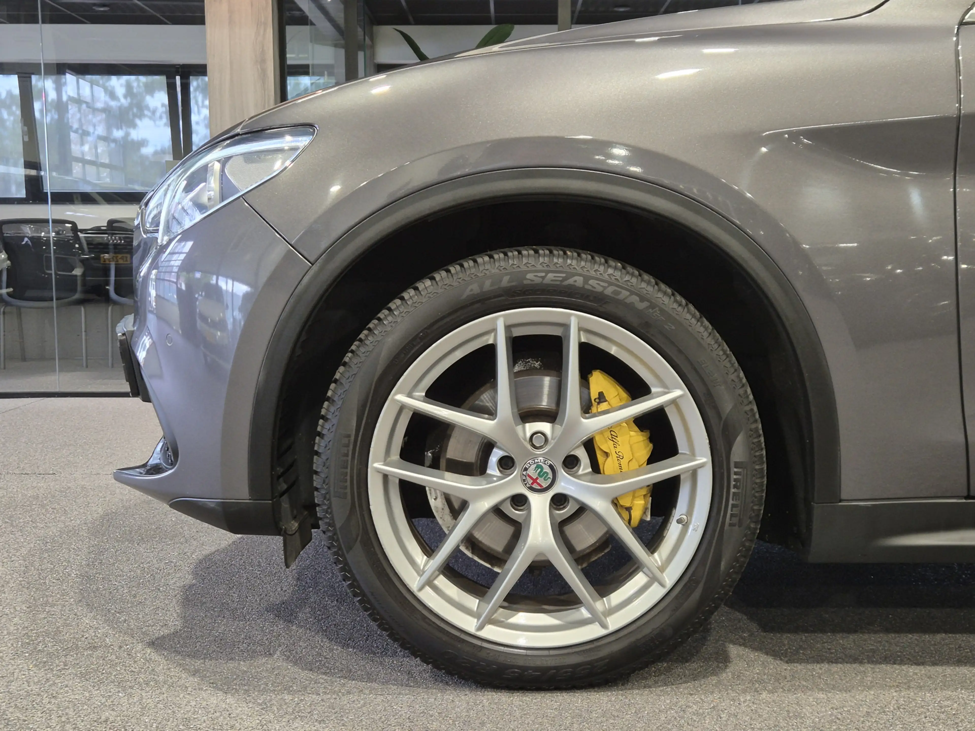 Alfa Romeo Stelvio 2.0 T AWD Veloce Panorama | Harman-Kardon | Camera — photo 16