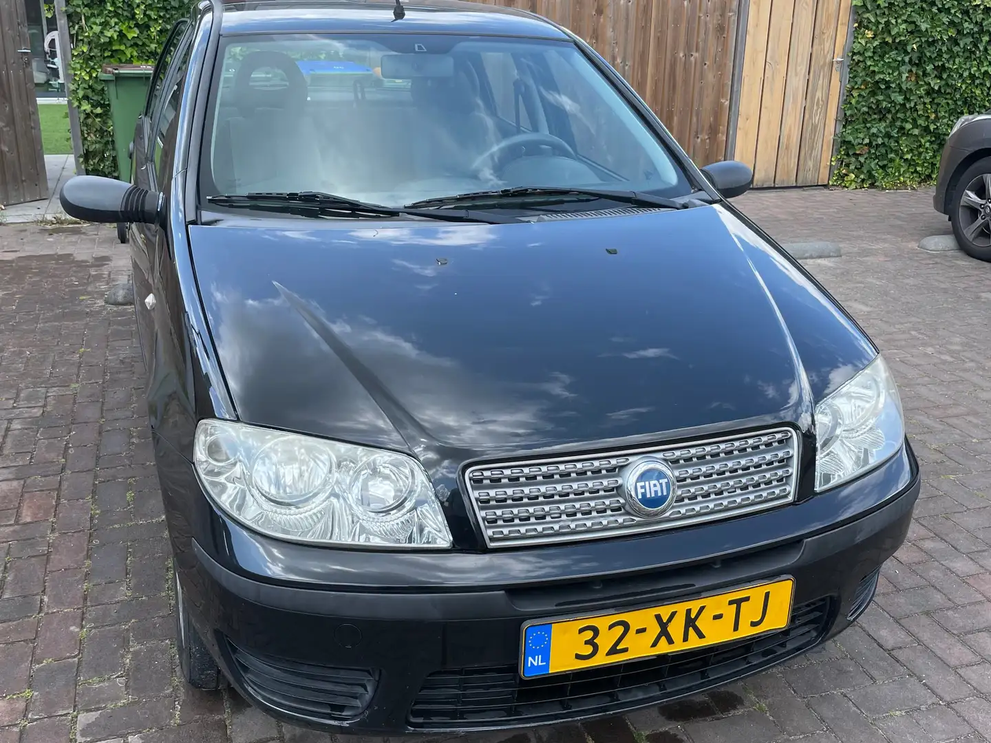 Fiat Punto 1.2 Classic Zwart - 1