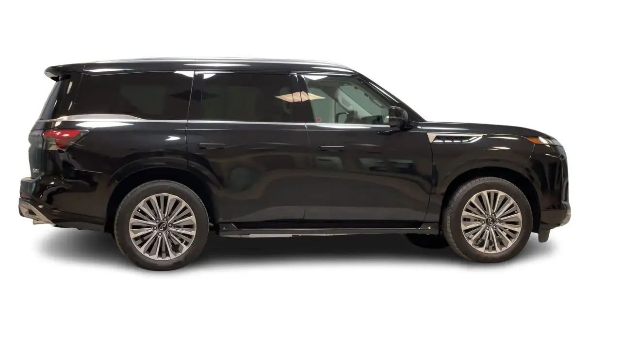 Infiniti QX80 снимка Infiniti QX80