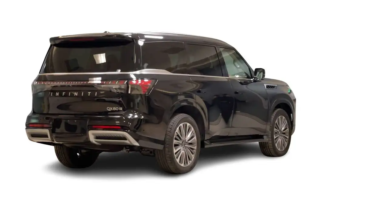 Infiniti QX80 снимка Infiniti QX80