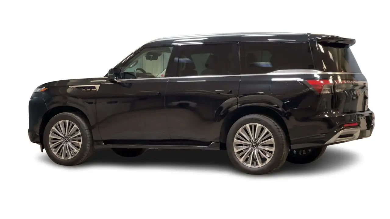 Infiniti QX80 снимка Infiniti QX80