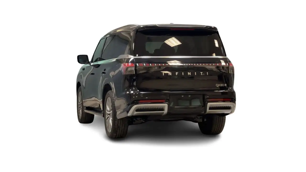 Infiniti QX80 снимка Infiniti QX80
