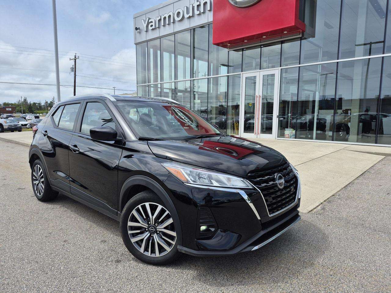 2025 Nissan Kicks SV