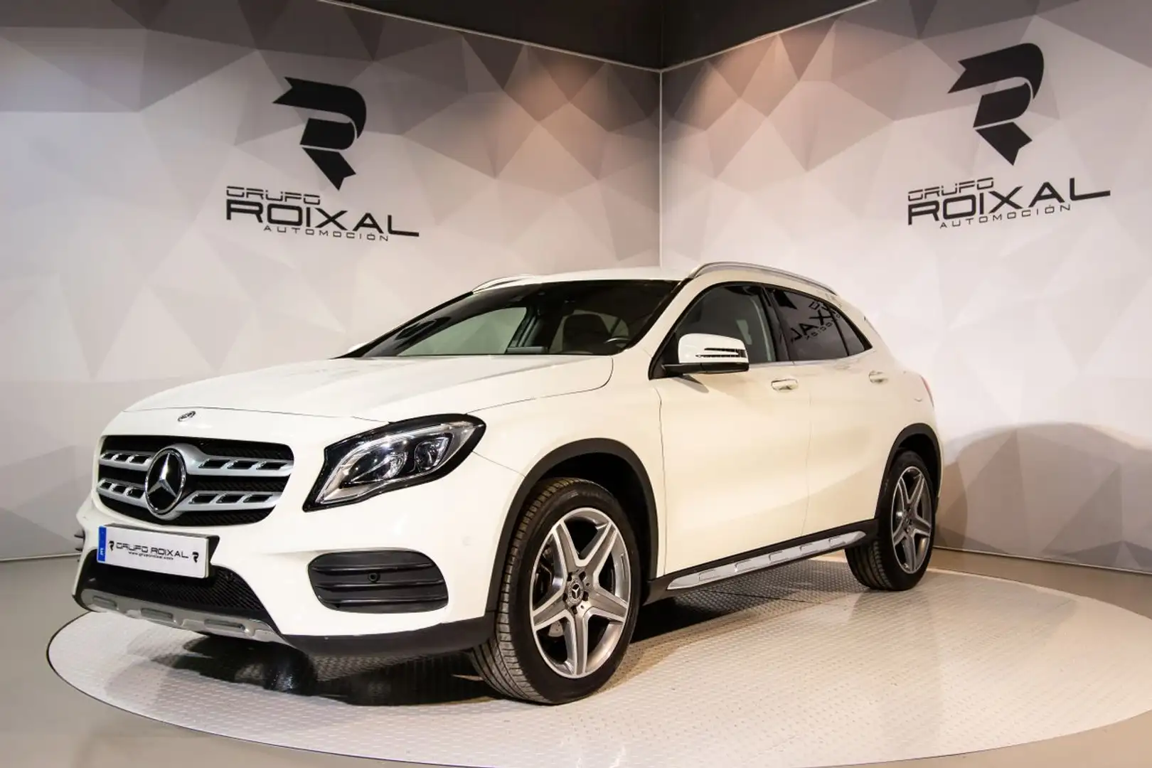 Mercedes-Benz GLA 200 200d AMG Line 7G-DCT Blanco - 1