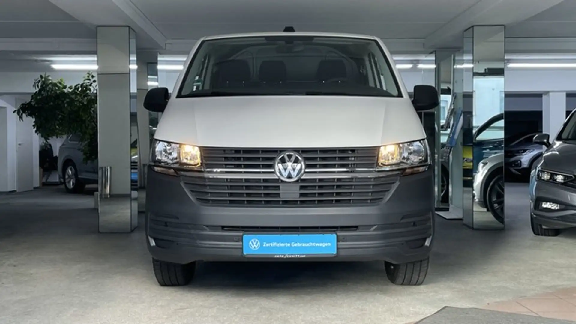 Volkswagen T6 Transporter 2.0 TDI Kasten AHK+KAMERA+HU/AU NEU Weiß - 2