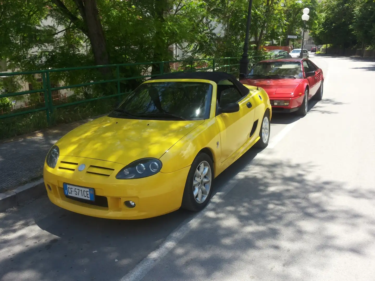 MG MGF F 1.6i Жовтий - 1