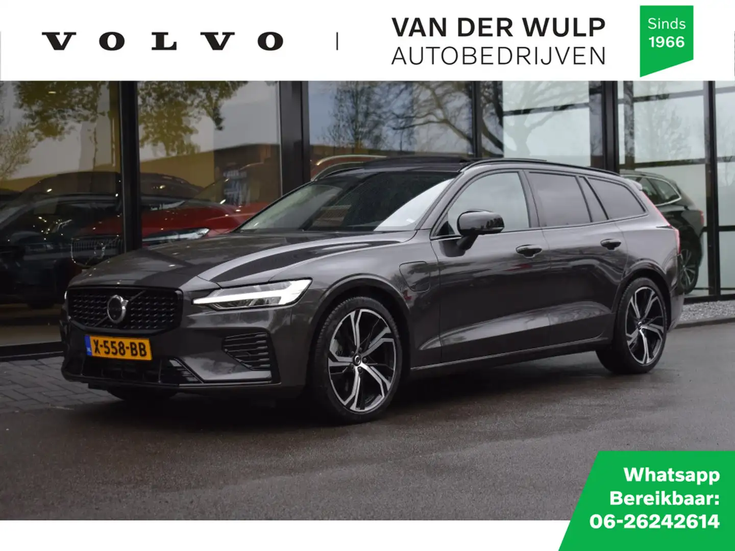Volvo V60 T6 350PK AWD PLUS Dark | Schuifdak | 19'' | 360 Ca Grijs - 1