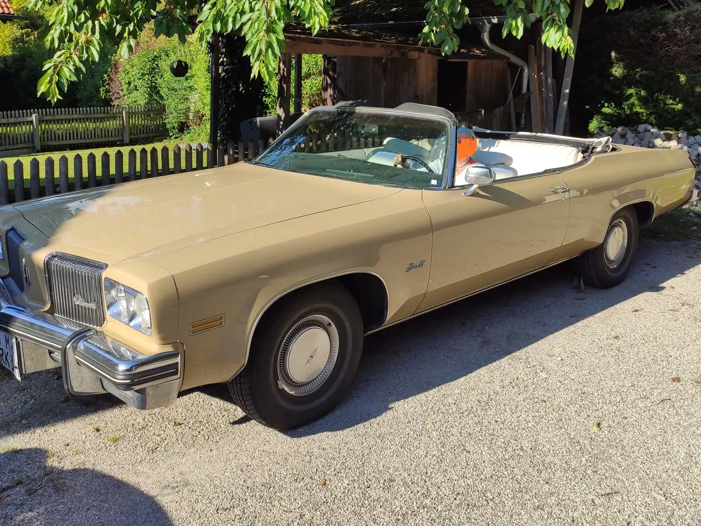 Oldsmobile Delta 88 Royale Cabrio Beige - 1