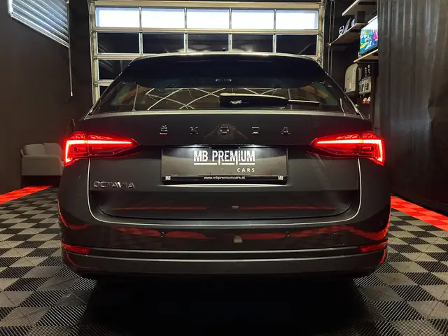Skoda Octavia view 18