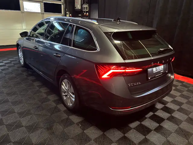 Skoda Octavia view 11