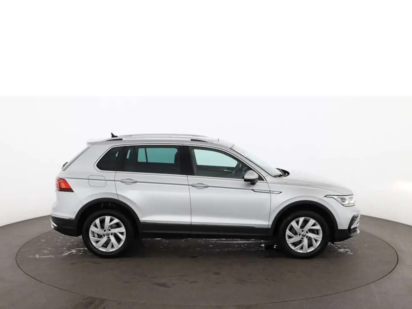Volkswagen Tiguan 2.0 TDI 4Motion Elegance Aut MATRIX SKY Silber - 2