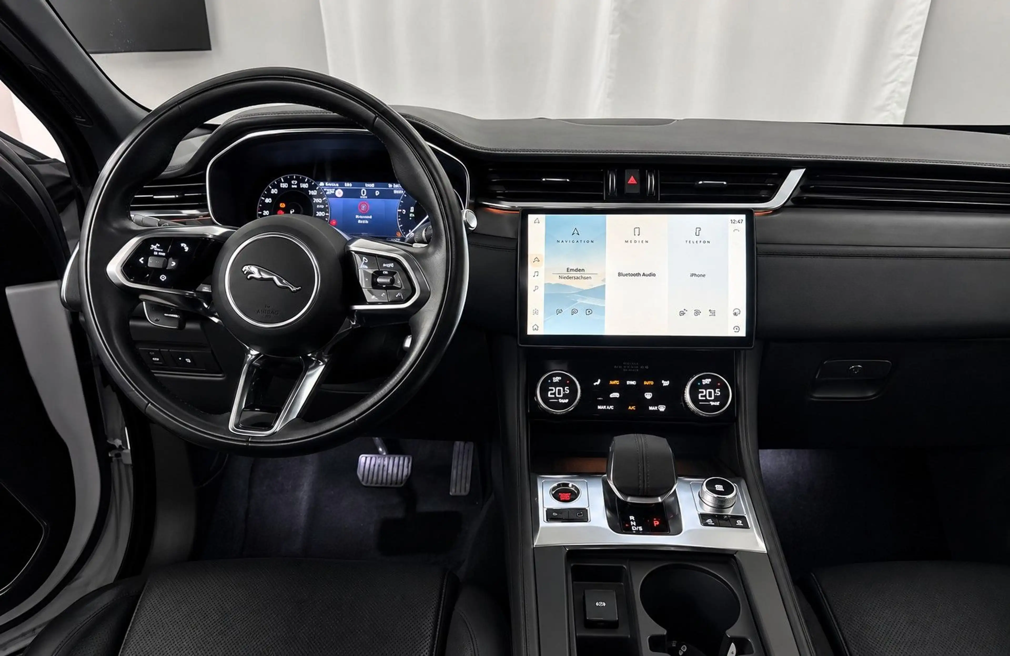 Jaguar F-Pace F-PACE SE AWD neus Modell, Navi, AHK — photo 7