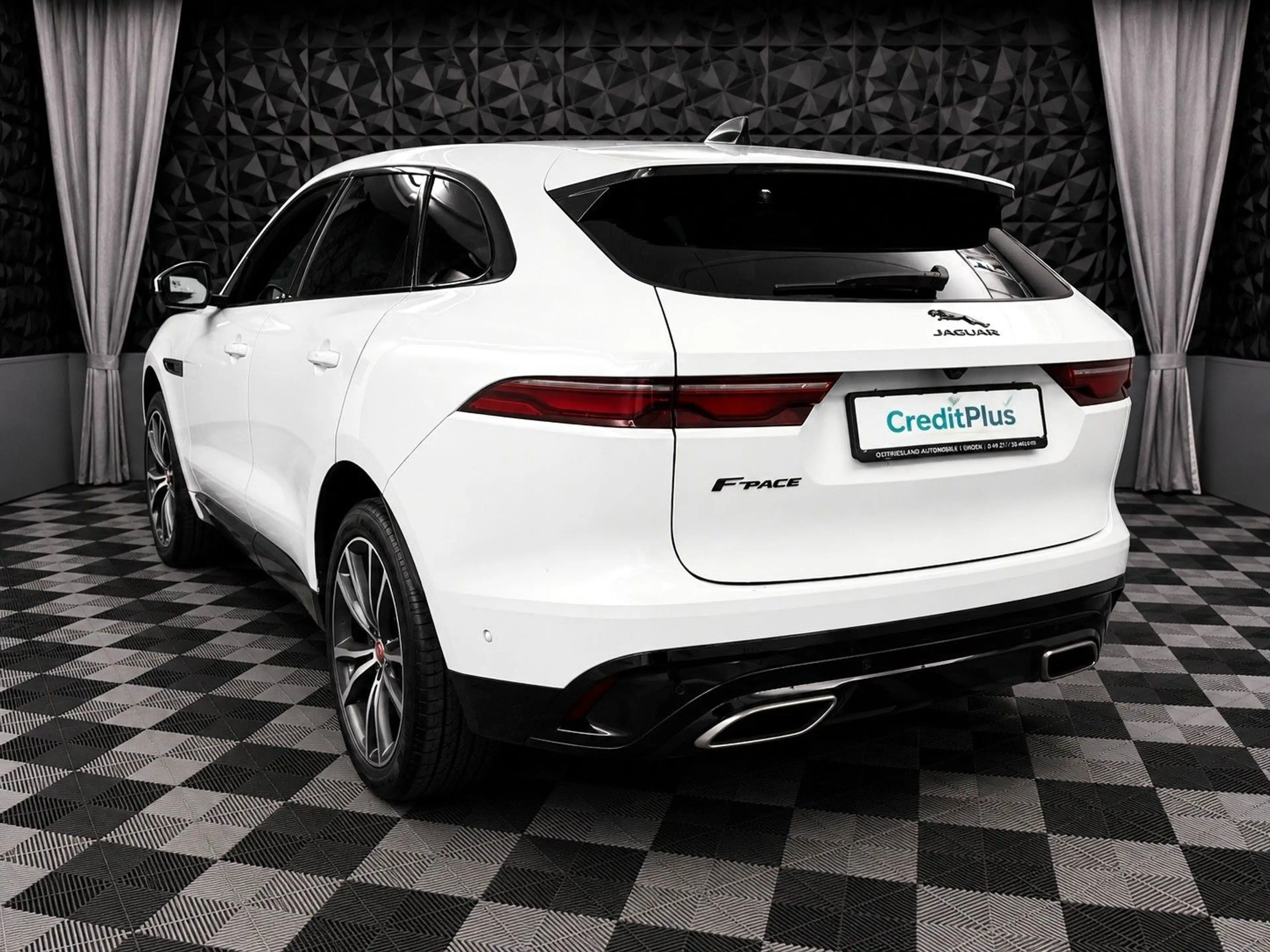 Jaguar F-Pace F-PACE SE AWD neus Modell, Navi, AHK — photo 4