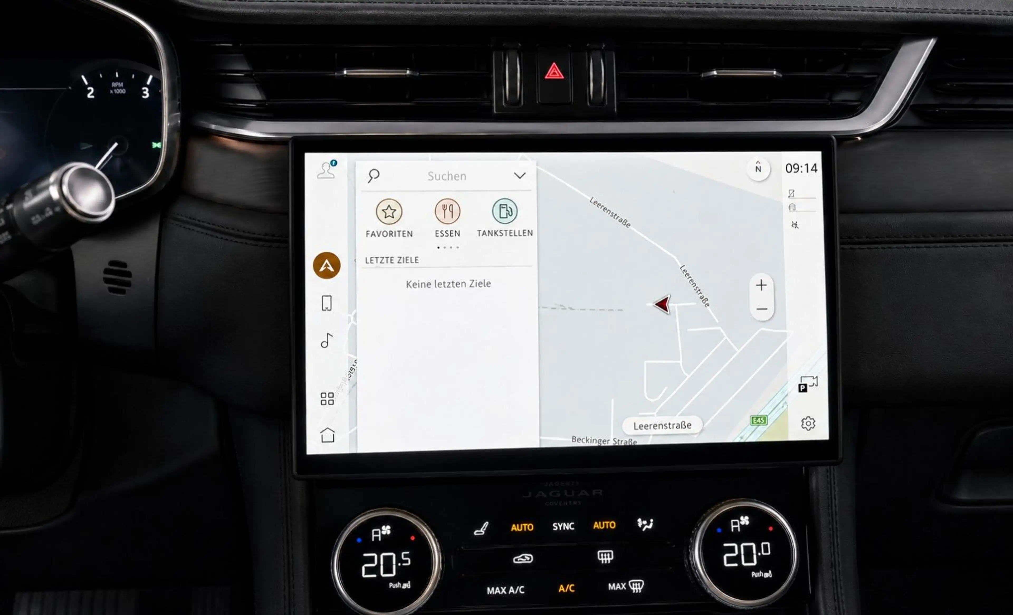Jaguar F-Pace F-PACE SE AWD neus Modell, Navi, AHK — photo 8