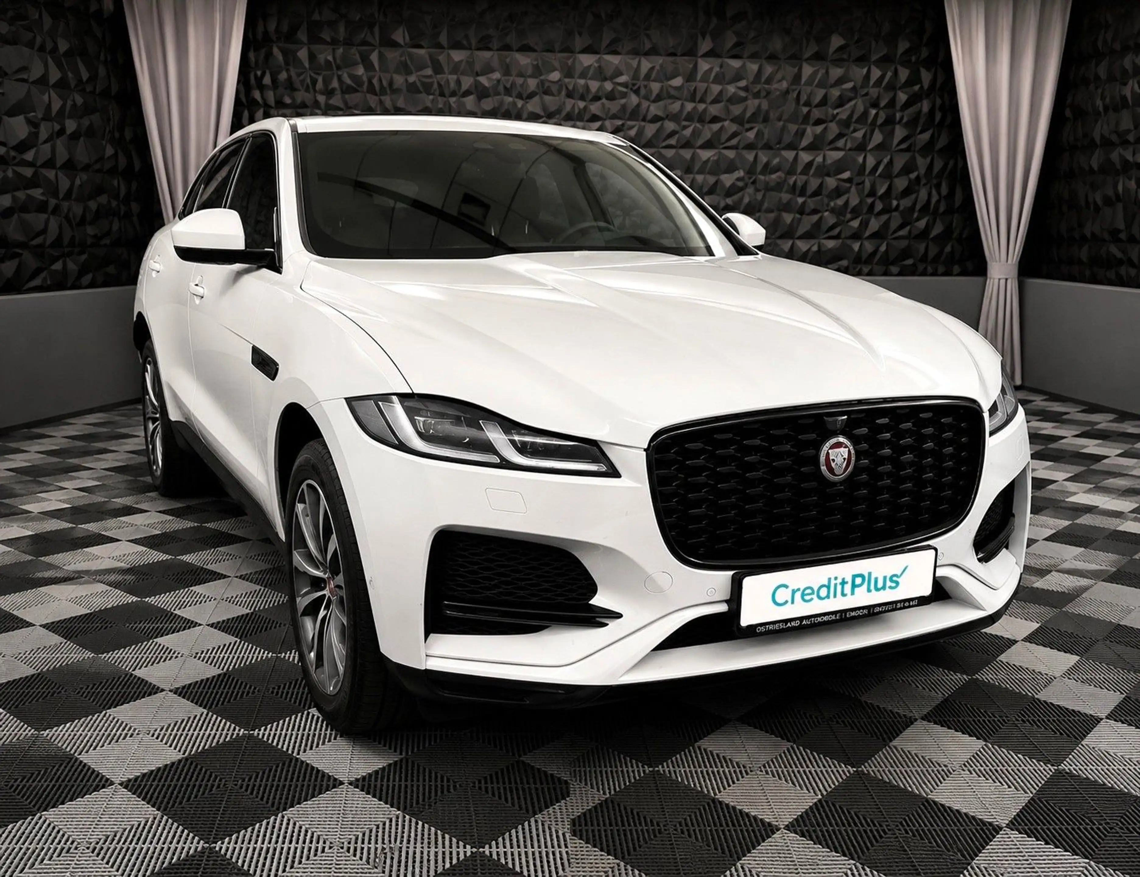 Jaguar F-Pace F-PACE SE AWD neus Modell, Navi, AHK