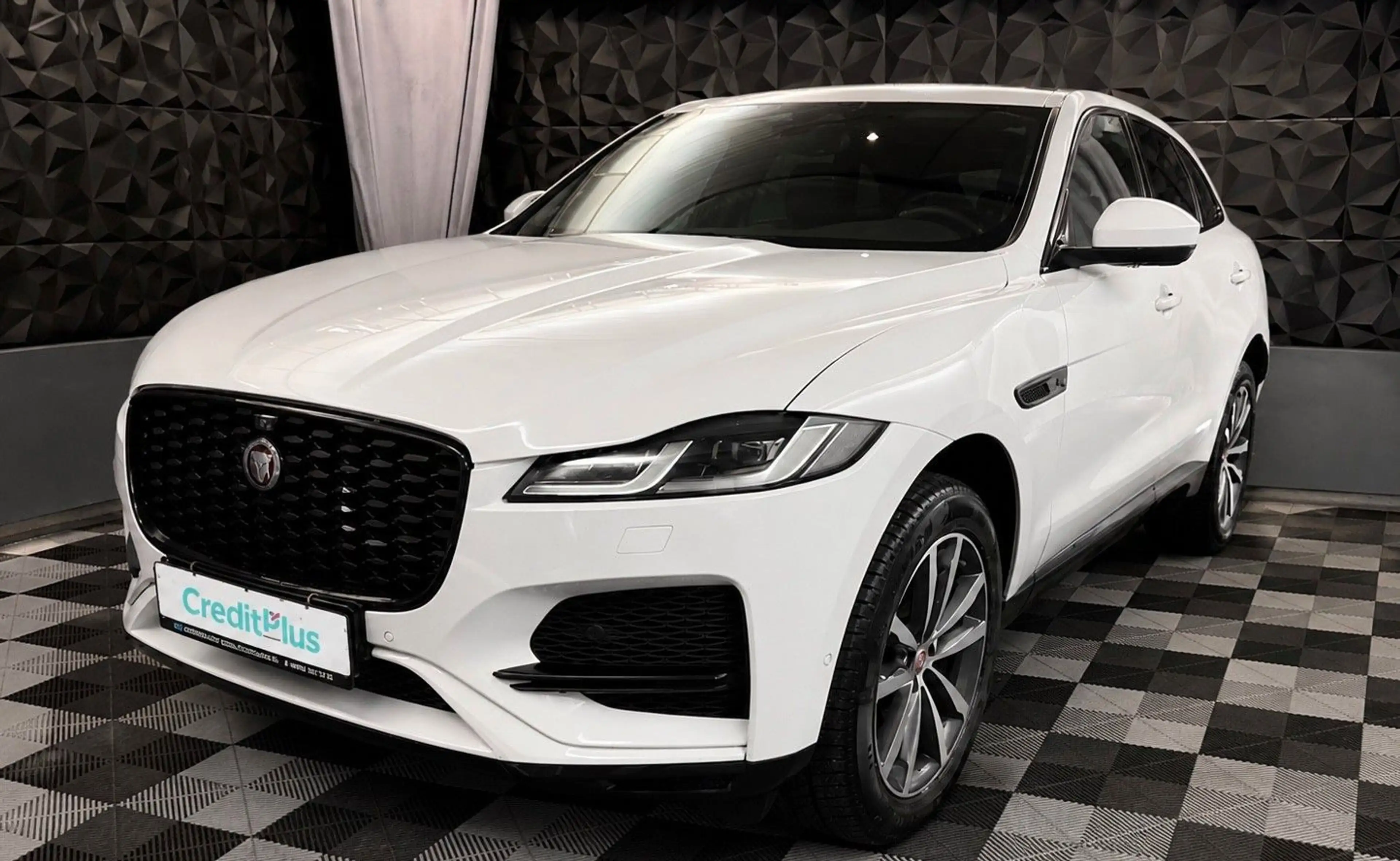 Jaguar F-Pace F-PACE SE AWD neus Modell, Navi, AHK — photo 3
