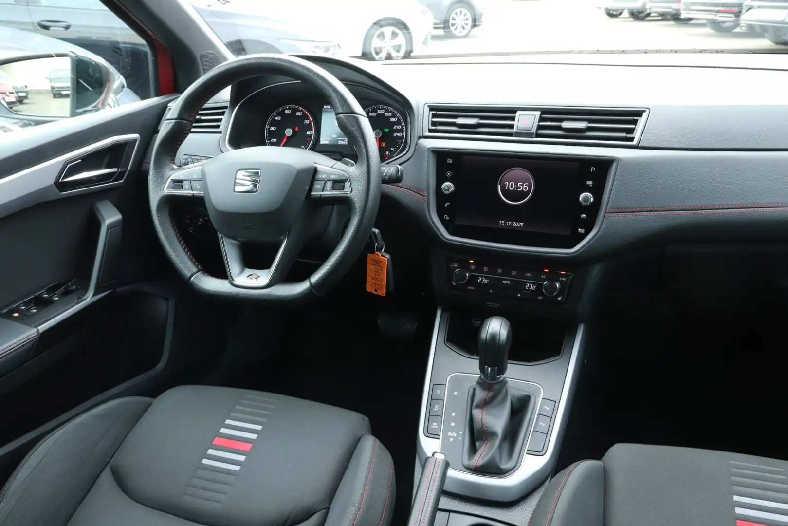 SEAT Arona 1.0 TSI DSG FR RFK*LED*NAVI*SHZ*2xPDC Rot - 2