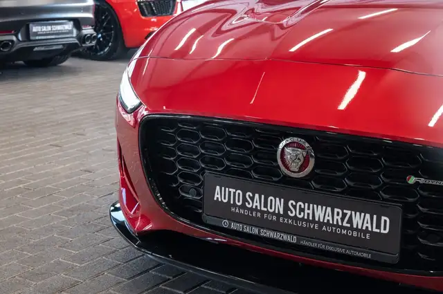 Jaguar F-Type view 12