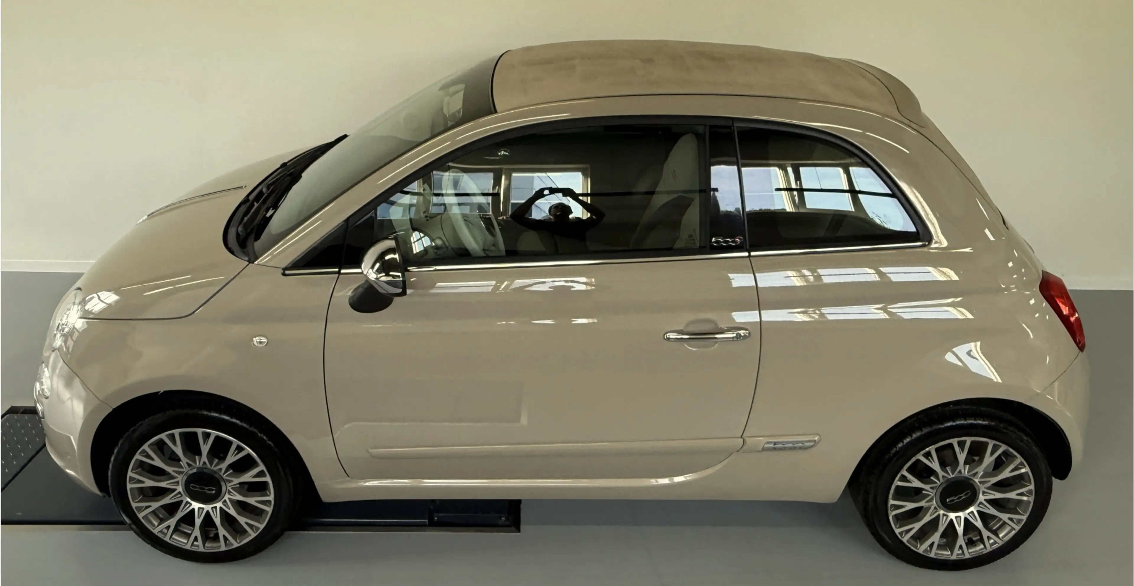 Fiat 500C 1.2 Beige Kap-Cappuccino-Carplay-98000KM — photo 8