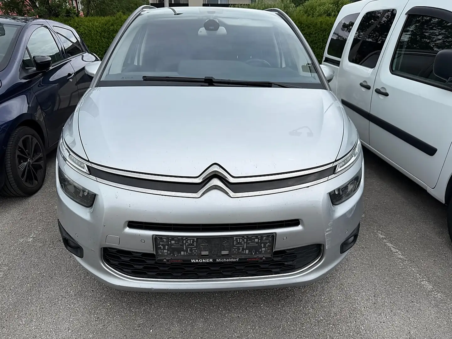 Citroen C4 Picasso e-HDi 115 ETG6 Exclusive Silber - 2