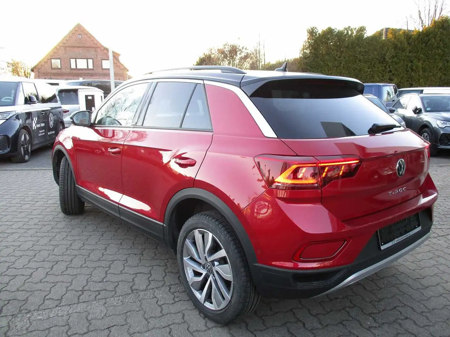 Volkswagen T-Roc 1.5 TSI OPF DSG Move Rouge - 2