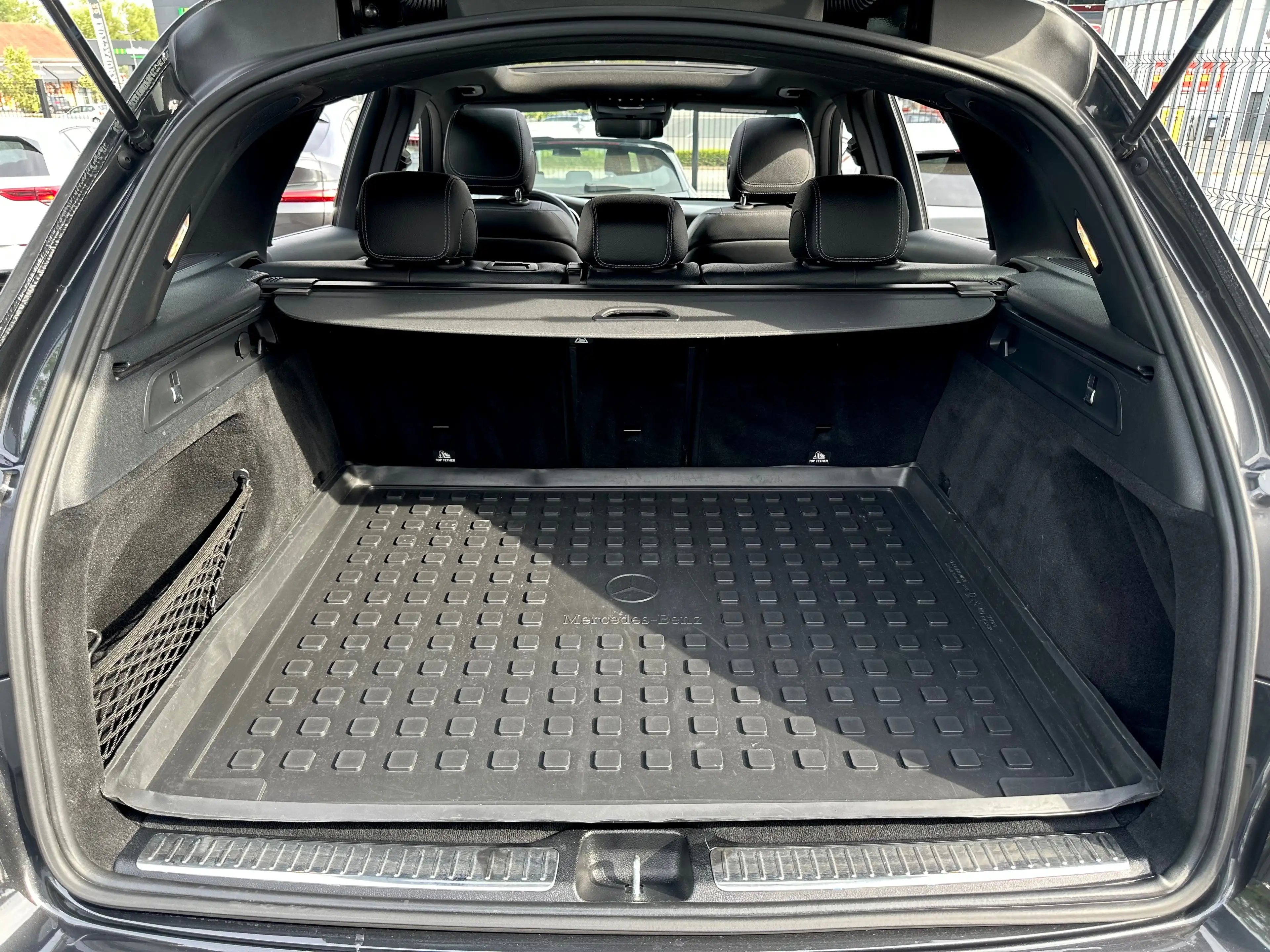 Mercedes-Benz GLC 200 2.0 4MATIC*FULLOPTION* AMG *PANO*BURMESTER*CAM 360°*AMBIENT LIGHT*1ER PROP* — photo 25