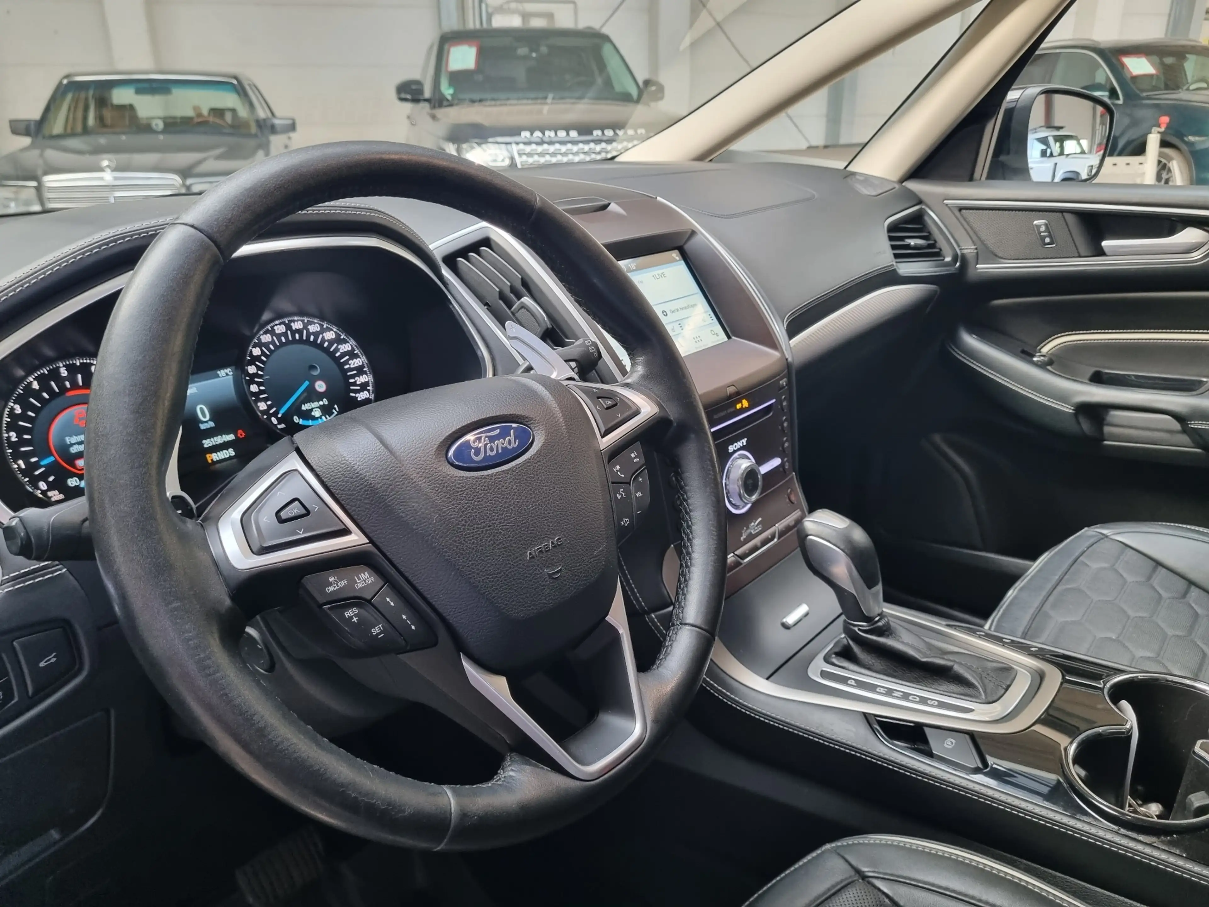 Ford S-Max 2.0 TDCi Bi-Turbo Vignale Automatik "7-Sitzer" — photo 11