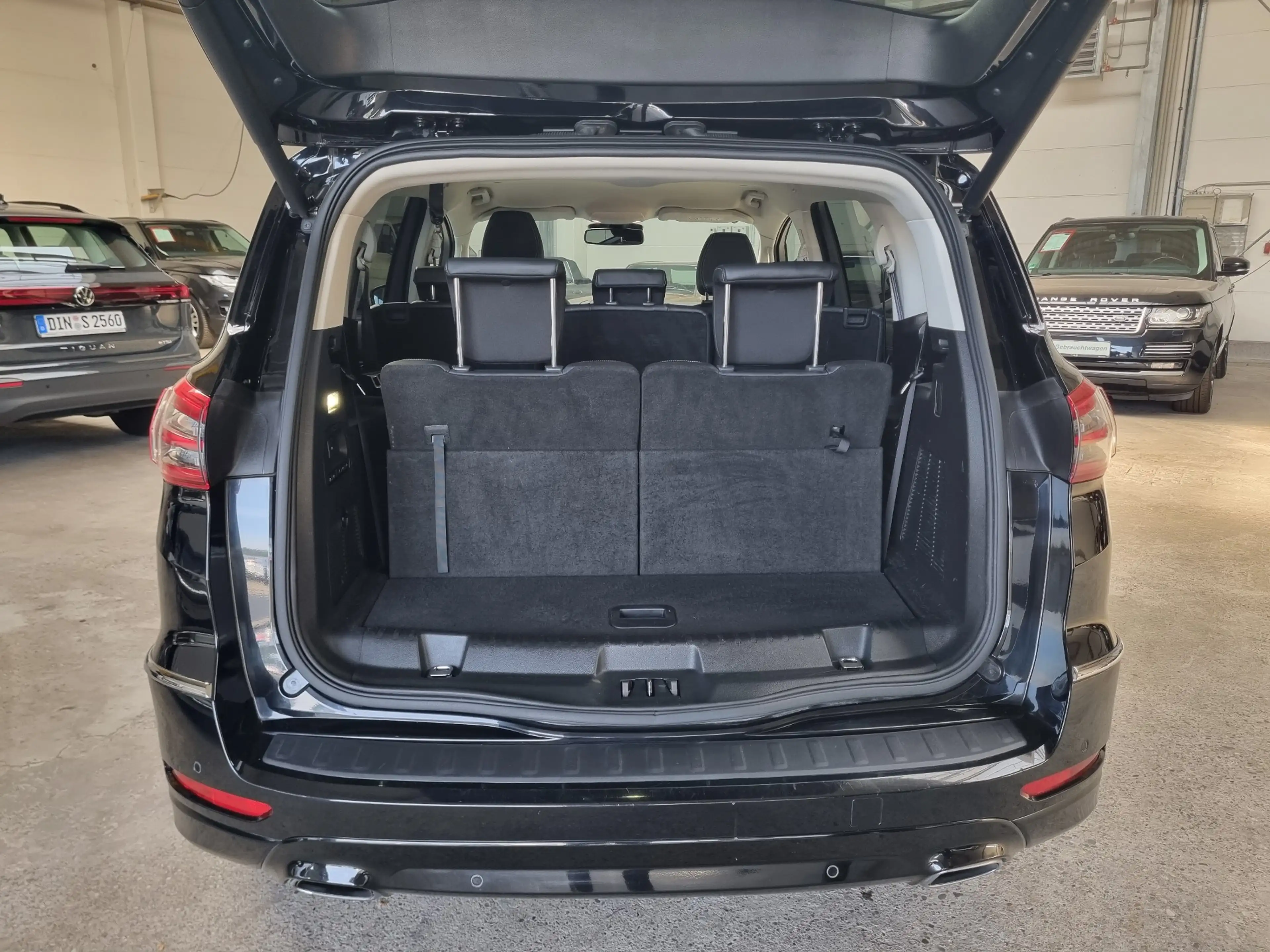 Ford S-Max 2.0 TDCi Bi-Turbo Vignale Automatik "7-Sitzer" — photo 7