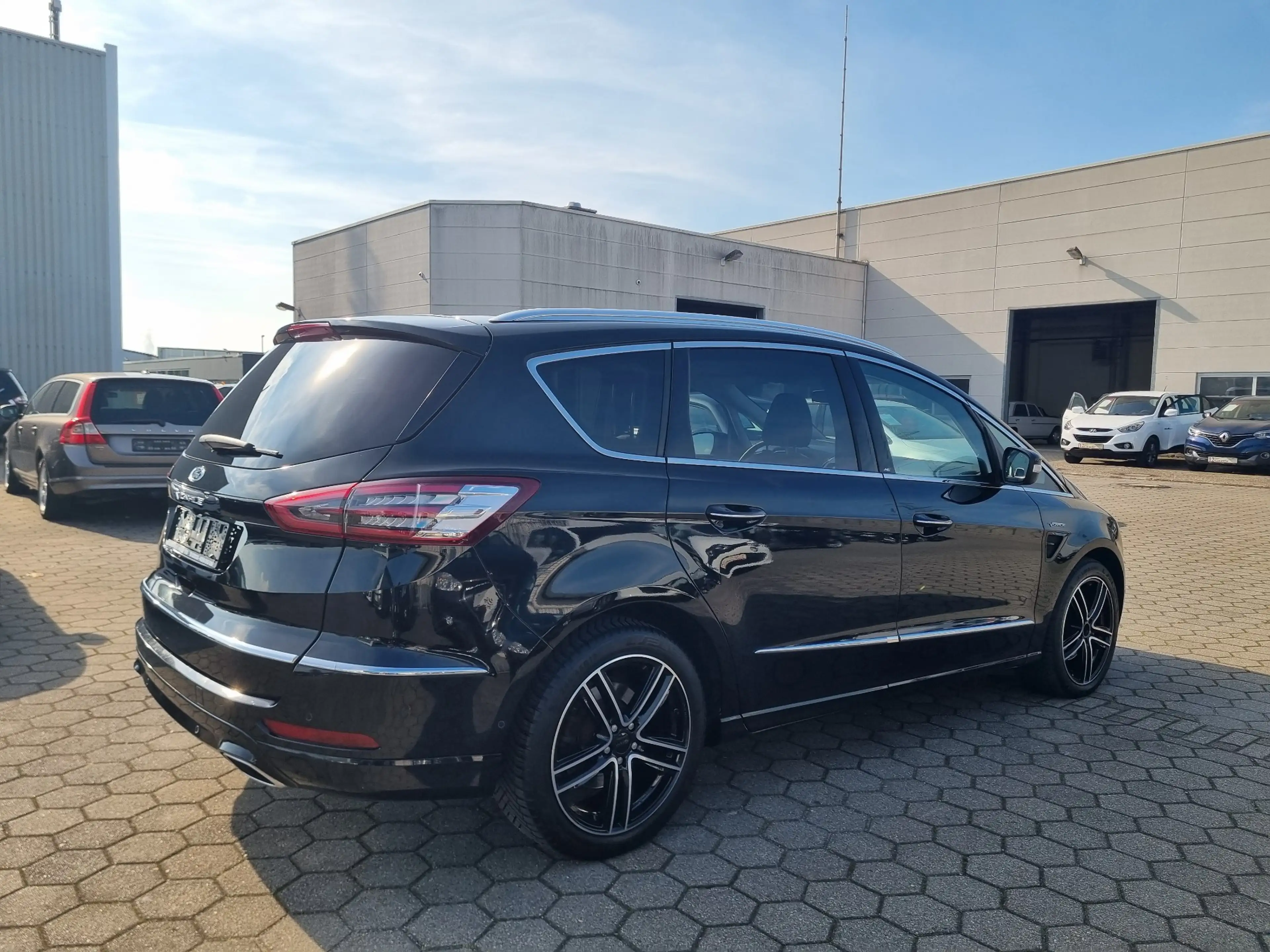 Ford S-Max 2.0 TDCi Bi-Turbo Vignale Automatik "7-Sitzer" — photo 3
