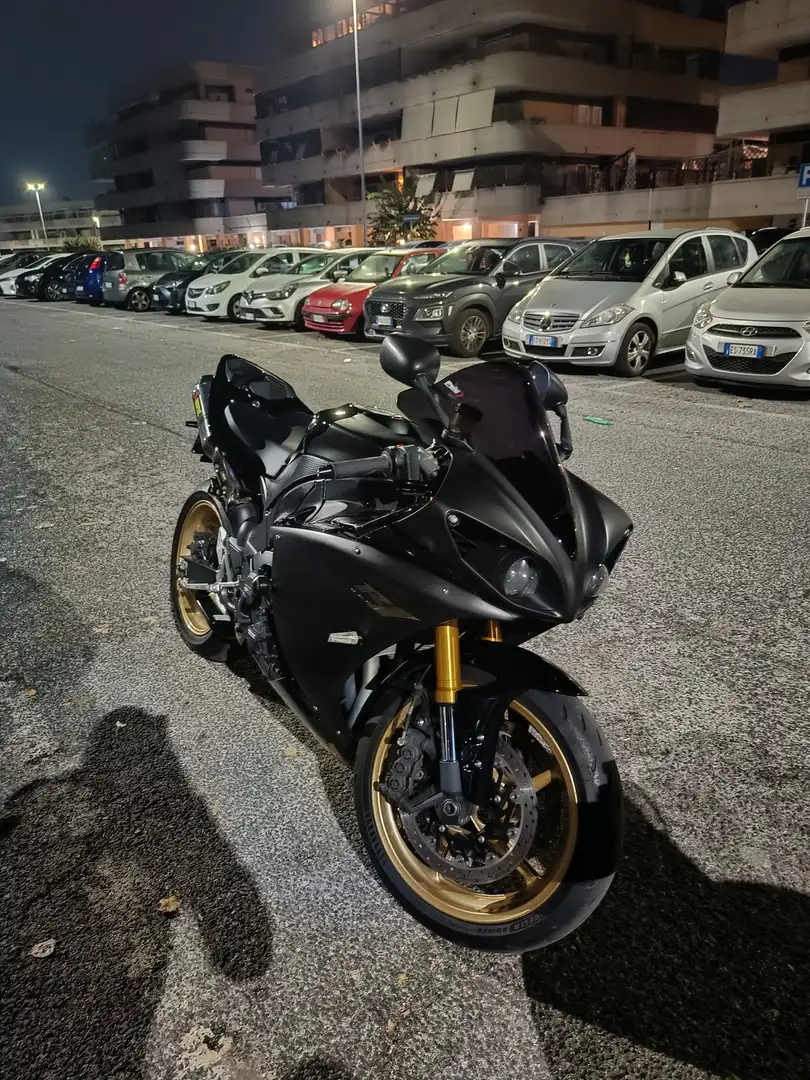 Yamaha YZF-R1 Nero - 1