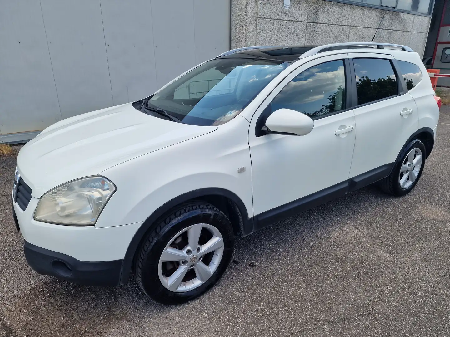 Nissan Qashqai Qashqai+2 2.0 16v Tekna Weiß - 1