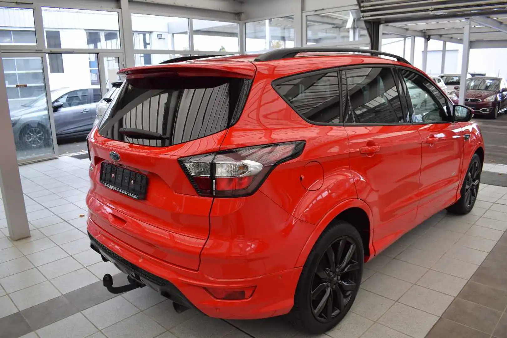 Ford Kuga 2.0 TDCI ALLRAD ST-Linie Rot - 2