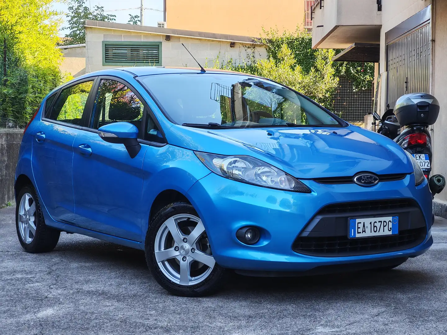 Ford Fiesta 1.4 BENZINA-GPL 97cv / PERFETTA / Neopatentati Blu/Azzurro - 1