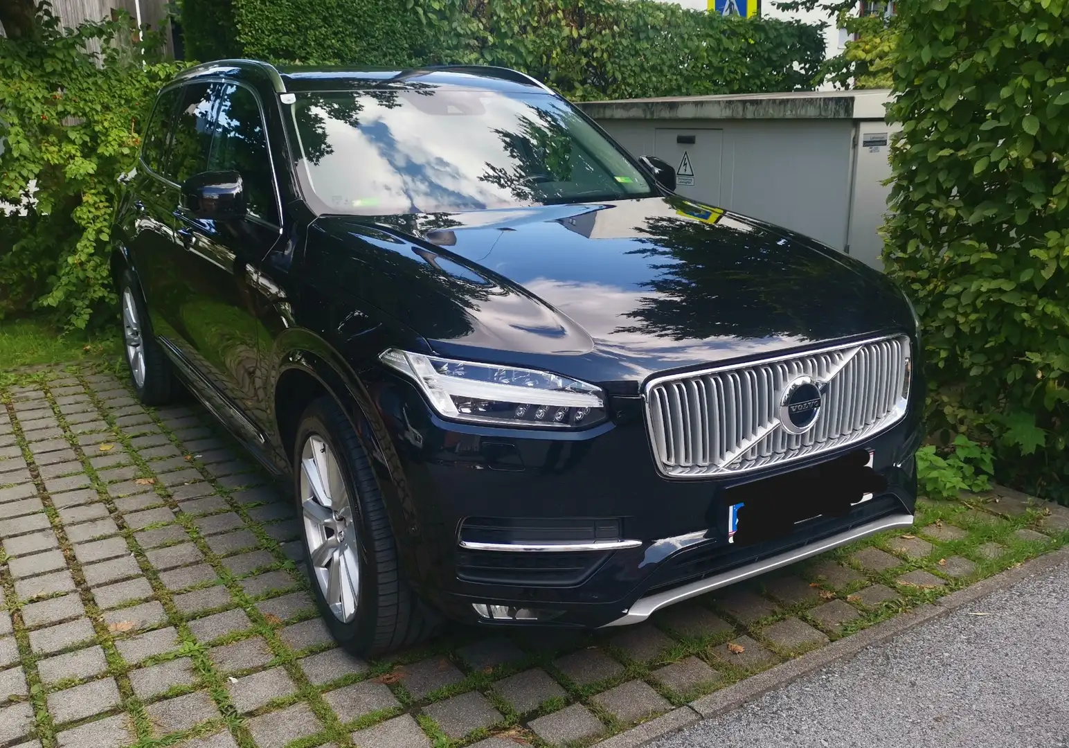 Volvo XC90 D5 AWD Inscription Schwarz - 1