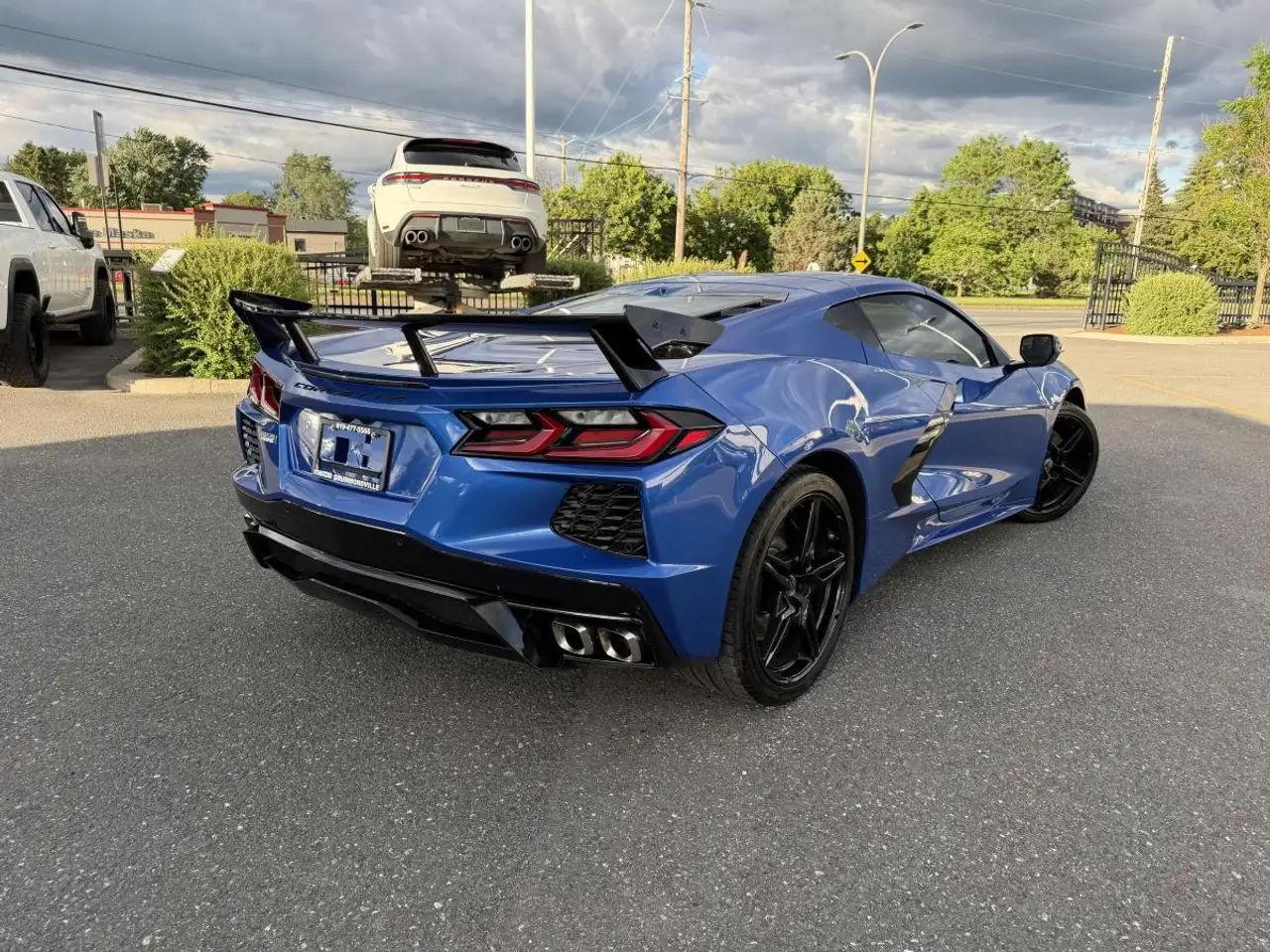 Chevrolet Corvette снимка Chevrolet Corvette