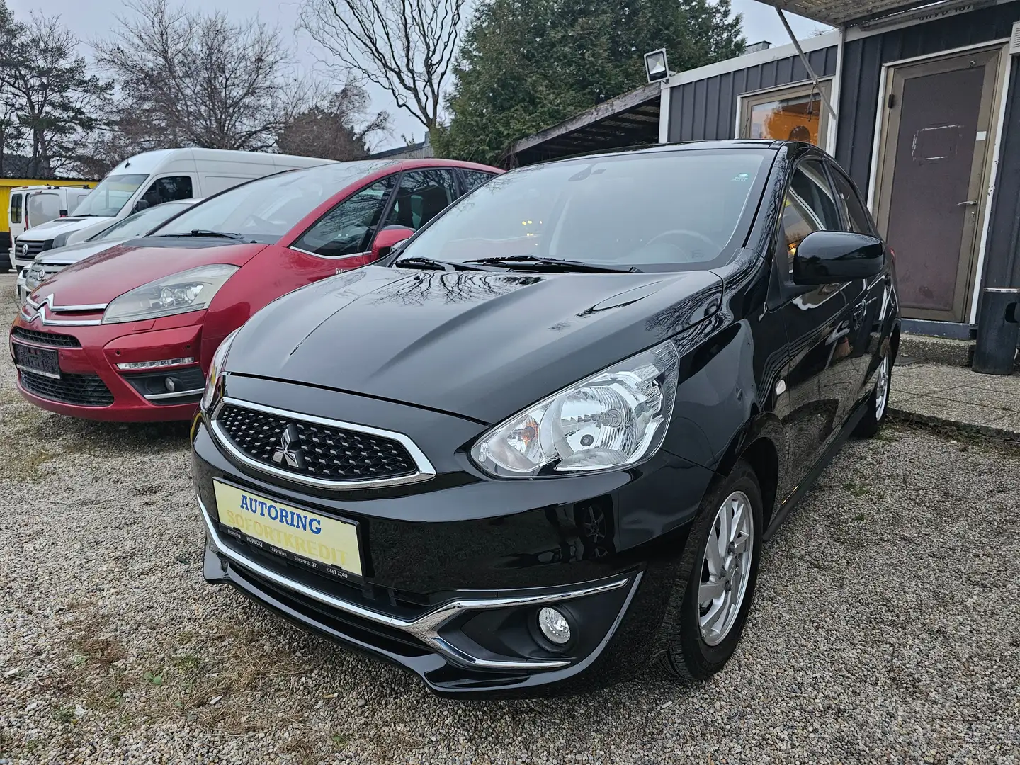 Mitsubishi Space Star 1,2 MIVEC Invite AS&G Schwarz - 1