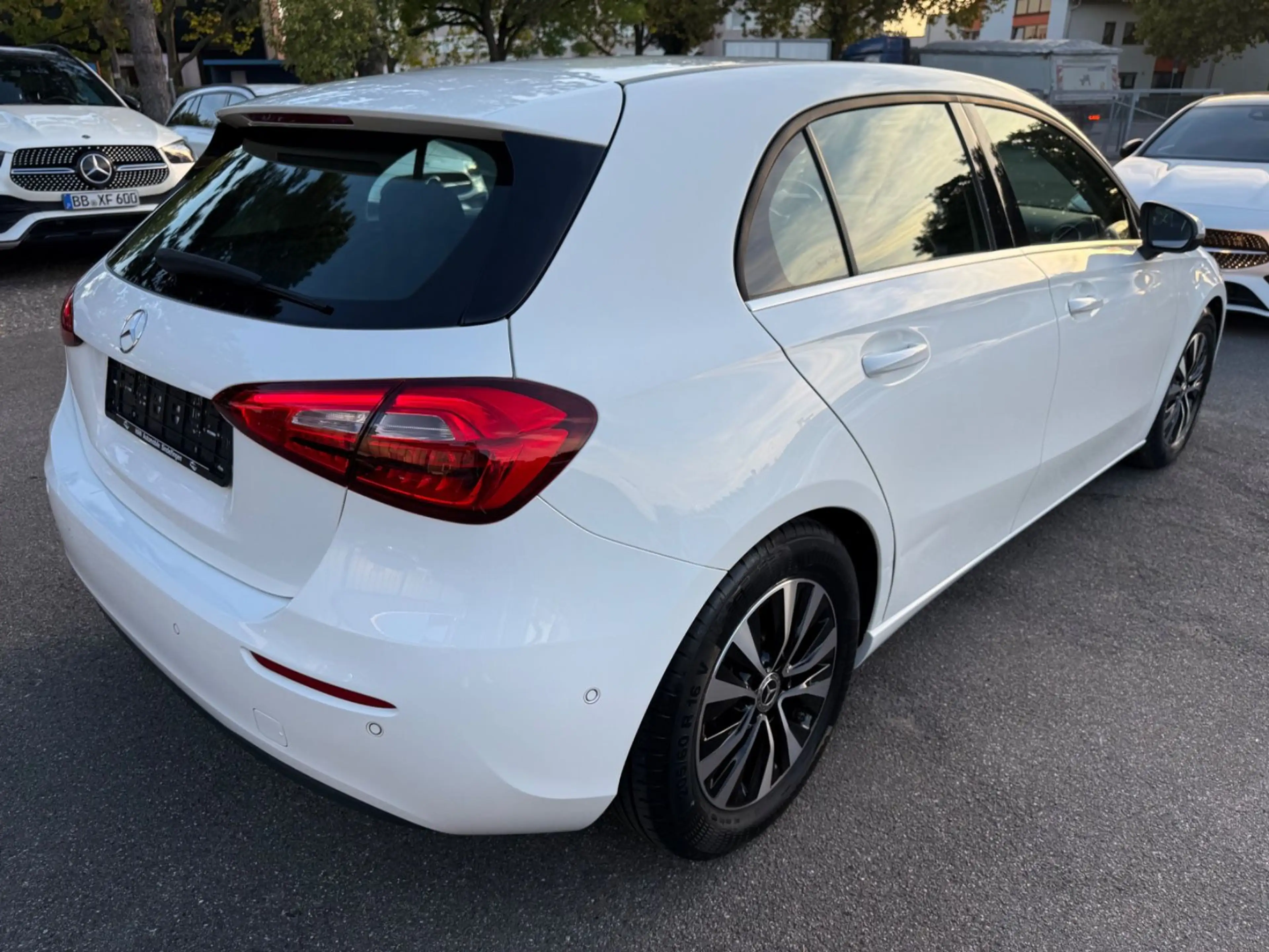 Mercedes-Benz A 200 d — photo 8