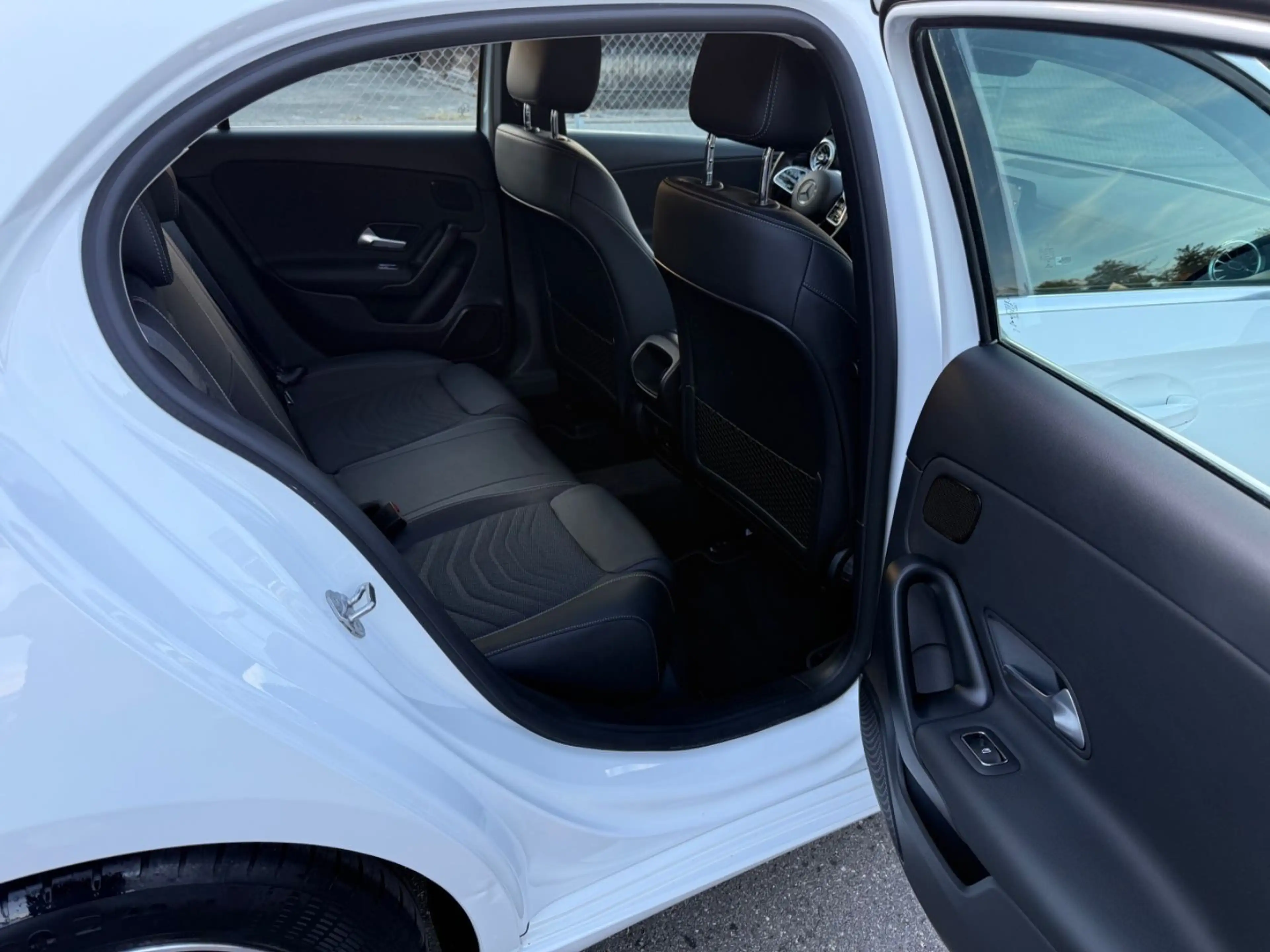 Mercedes-Benz A 200 d — photo 15