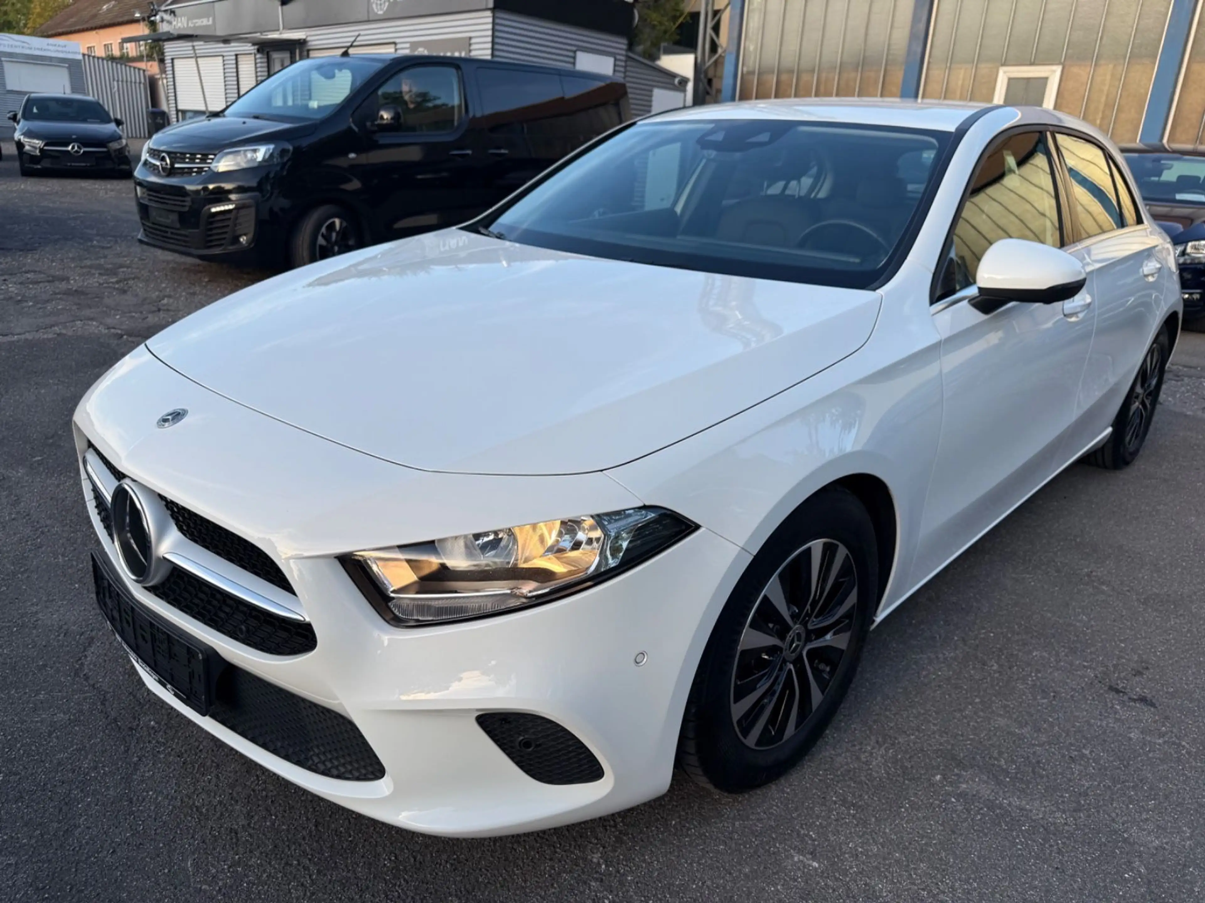 Mercedes-Benz A 200 d — photo 6
