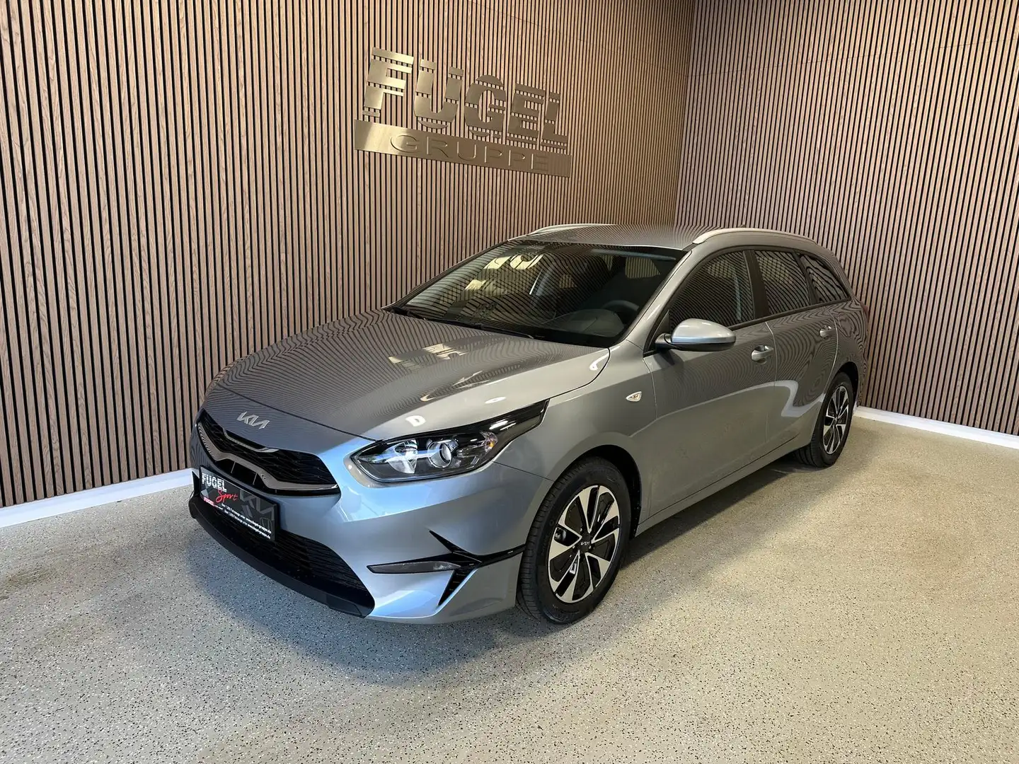 Kia Ceed SW / cee'd SW 1.5 T-GDI Klima|SHZ|Navi Grau - 2