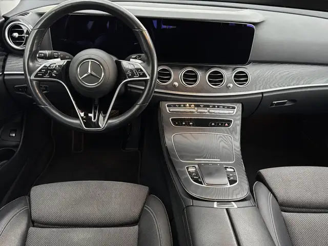 Mercedes-Benz E-Class view 14