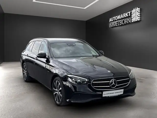 Mercedes-Benz E-Class view 2