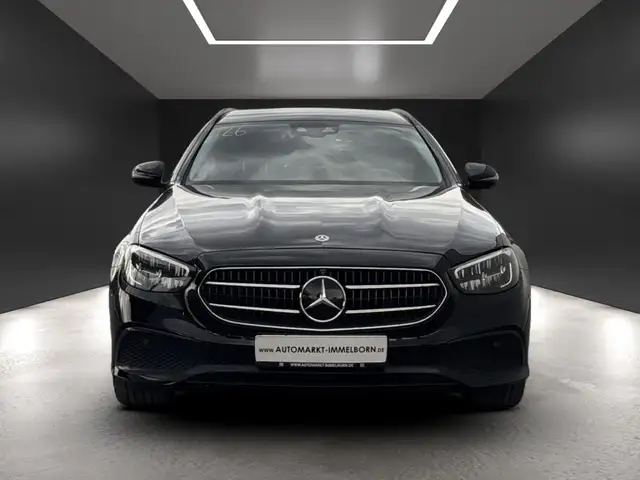 Mercedes-Benz E-Class view 7