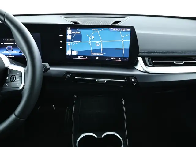 BMW Ix1 view 11