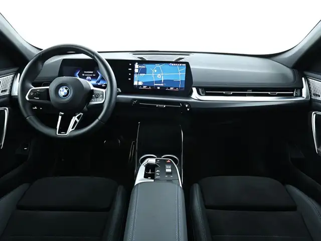BMW Ix1 view 9