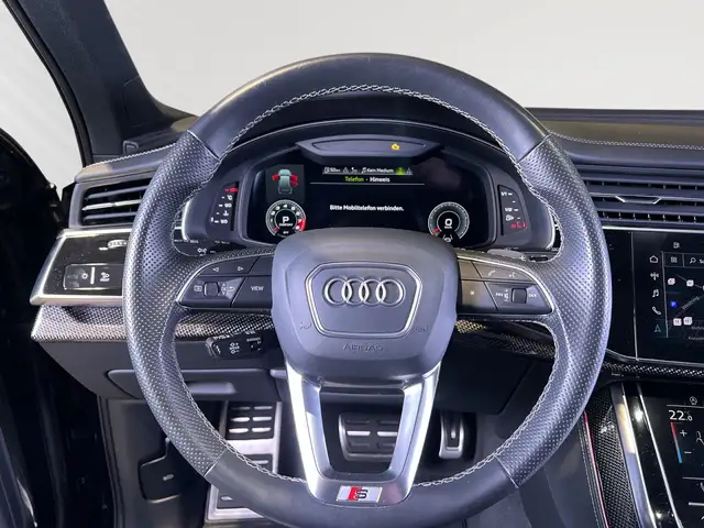 Audi SQ7 view 13